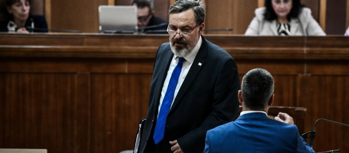 Παραμένει ασύλληπτος εδώ και μήνες ο Χ.Παππάς - Σενάριο ότι βρίσκεται σε μοναστήρι στη Σερβία